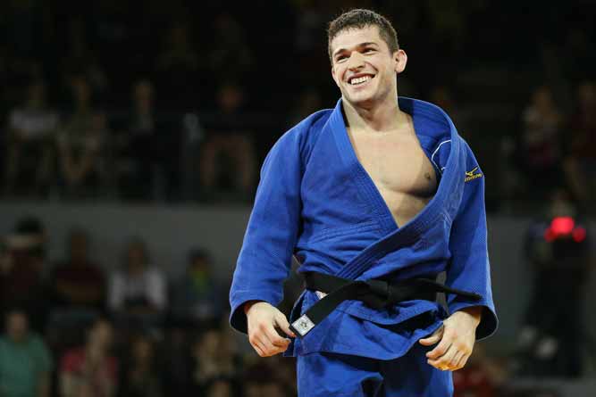 Cair e levantar: confira entrevista com o judoca Victor Penalber
