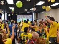Amigos-comemoram-o-primeiro-gol-do-brasil-na-copa-2018-(Foto–Geovany-Dias)