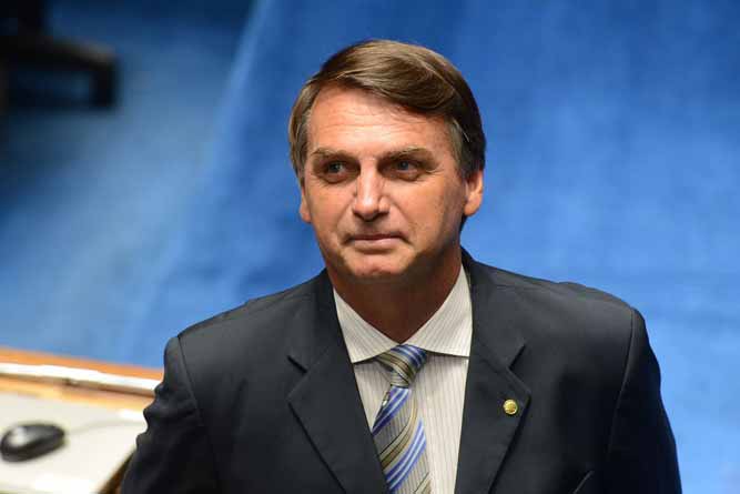 Bolsonaro mantém liderança e impulsiona corrida presidencial