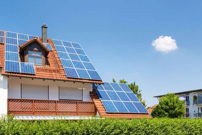 Cinco passos para colocar painéis solares na casa