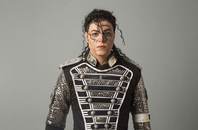 Tributo a Michael Jackson é transferido para agosto
