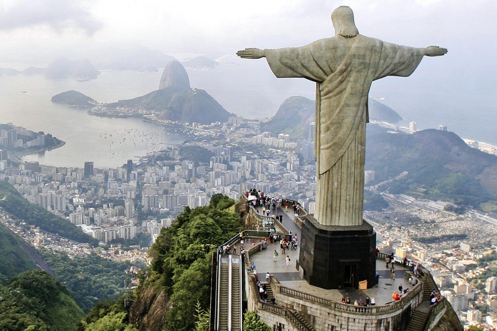 Monumento do Cristo Redentor, símbolo do Rio de Janeiro, completa 90 anos!