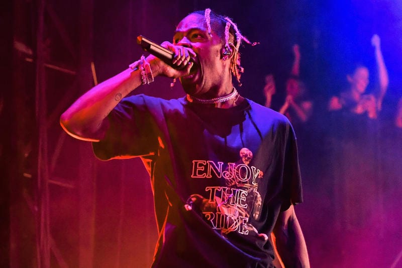 8 Mortes e pessoas pisoteadas durante o show do rapper Travis Scott