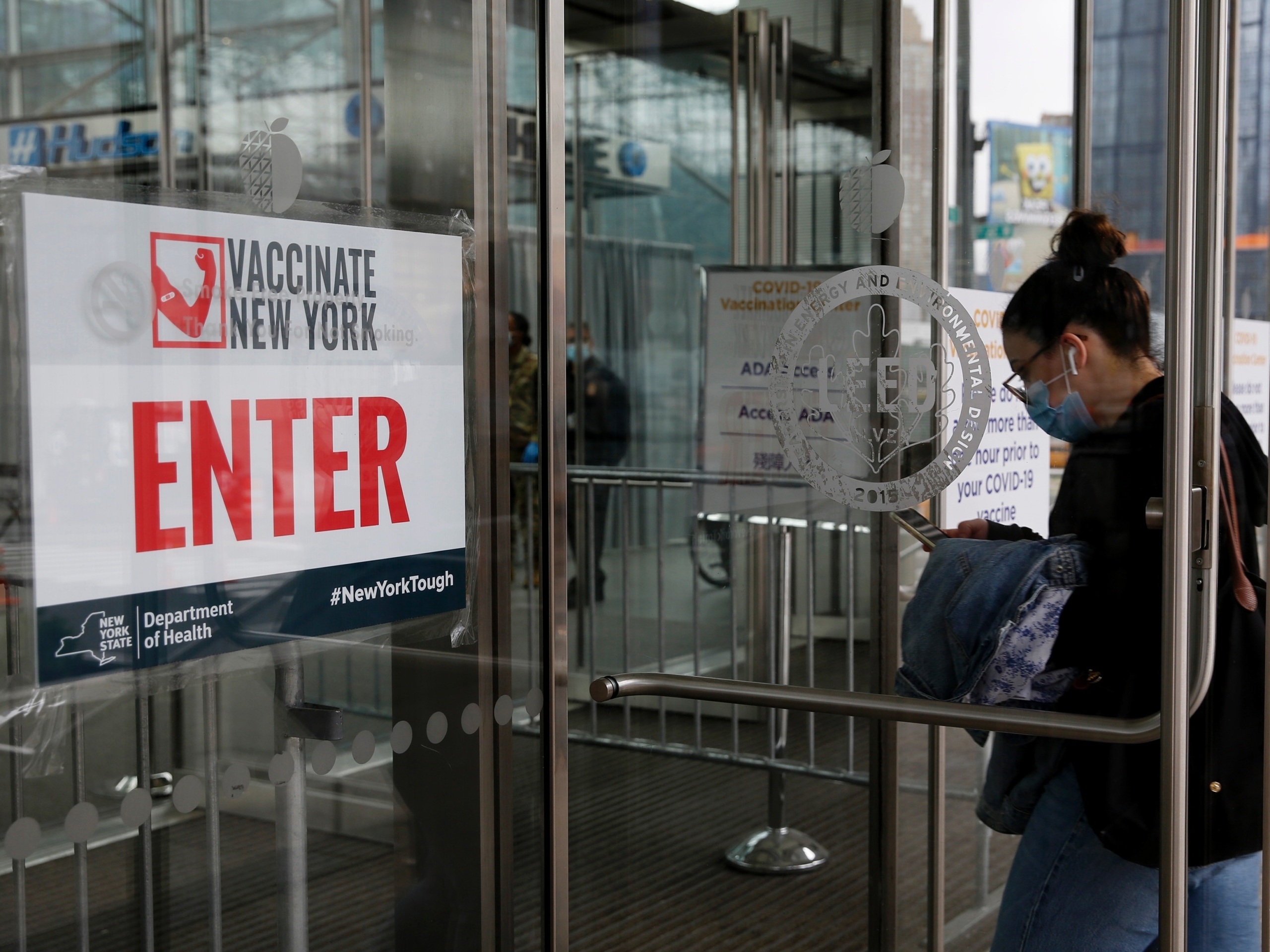Nova York exigirá certificado de vacina para trabalhadores do setor privado