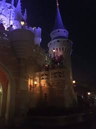 Fogo no Castelo do ‘Magic Kingdom’ provoca susto e área é evacuada na Disney
