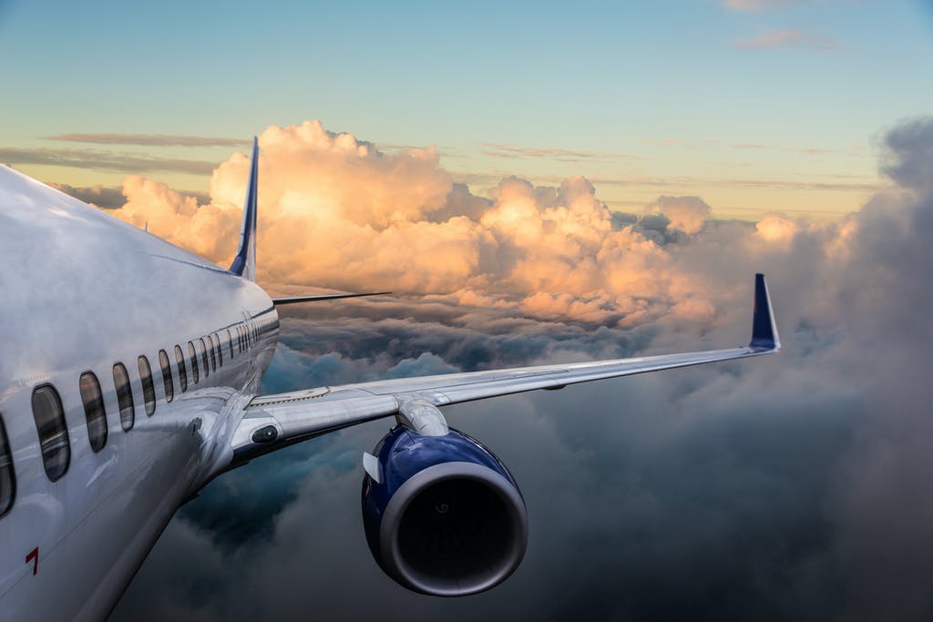 Companhias aéreas investem em novos aviões; segurança a viajantes e tripulantes  