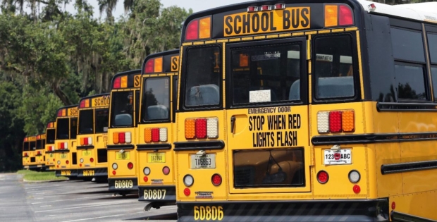 Distrito de Osceola realiza ‘Feira de Empregos’ para contratar motorista de ônibus