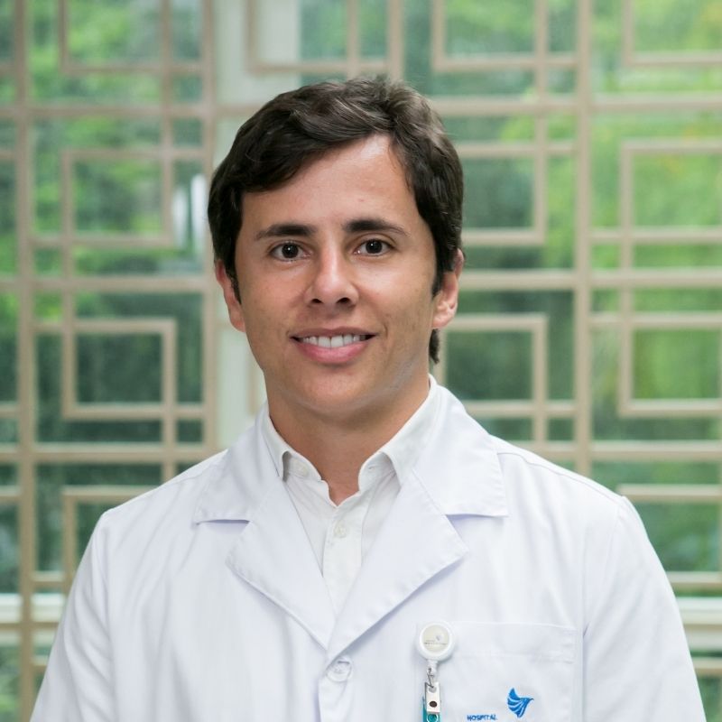 Médico brasileiro premiado nos EUA por inovação no tratamento do câncer de próstata