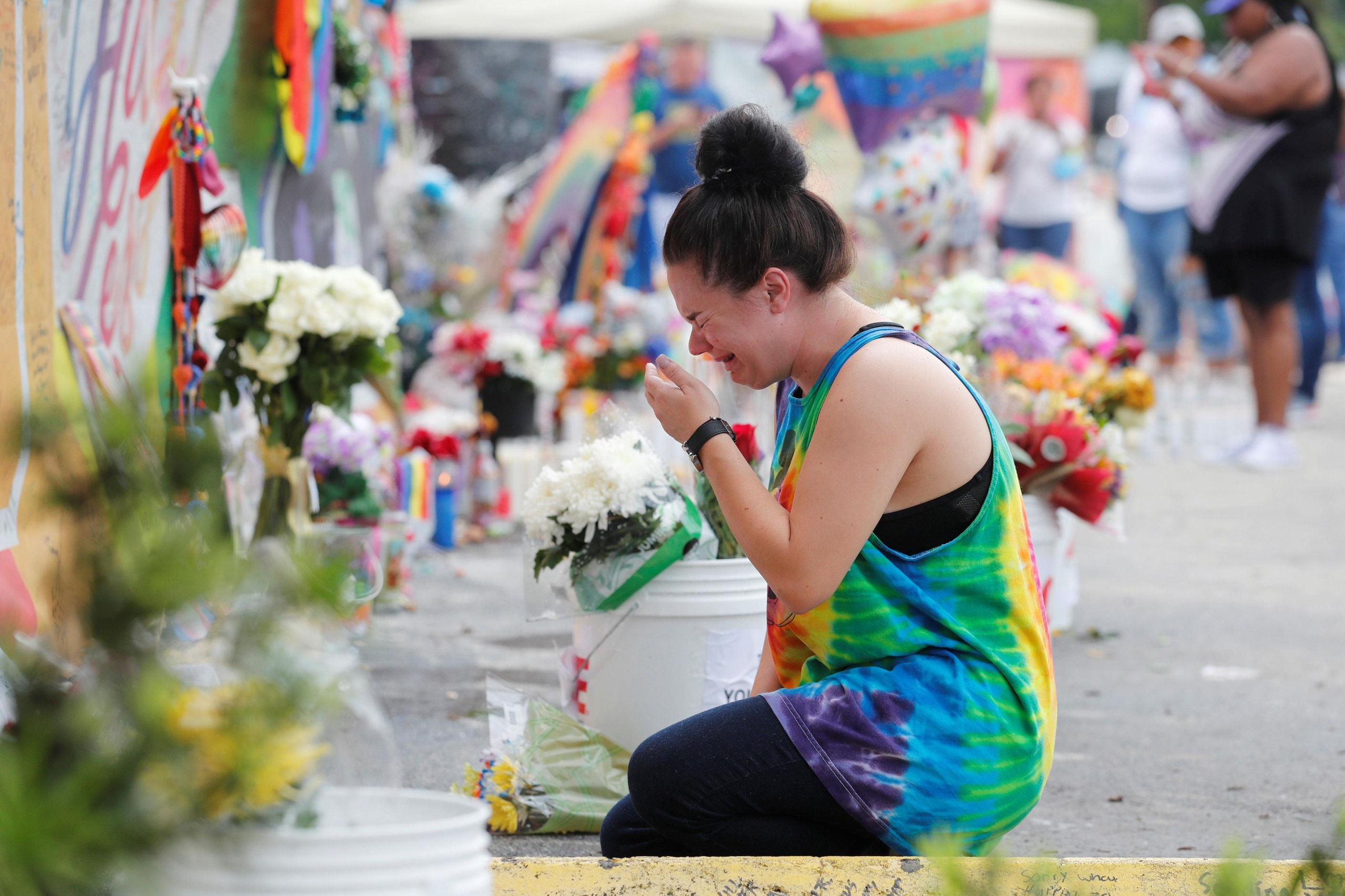 Sobreviventes do massacre na boate Pulse se reúnem em Orlando, seis anos depois
