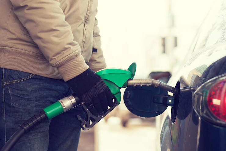 Preços da gasolina caem na Flórida, mas alta poderá ocorrer em 1º de novembro