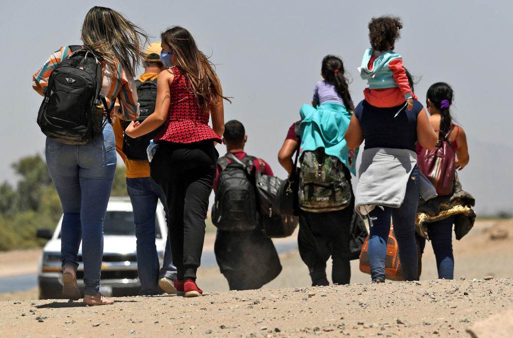 Cerca de 2,76 milhões de imigrantes cruzarão fronteira, alertam autoridades