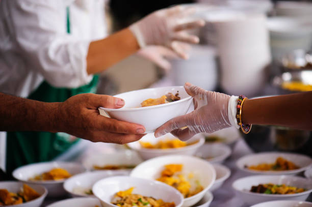 Exército de Salvação de Orlando servirá mais de 8.200 refeições no ‘Thanksgiving’
