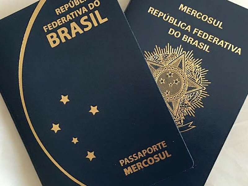 Liberação de verbas para emissão de passaportes tranquiliza brasileiros