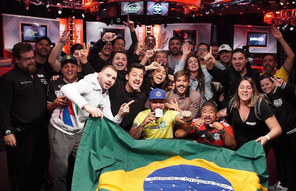Brasileiro Rafael Reis conquista o Evento #15 da WSOP e realiza o sonho do primeiro bracelete da carreira como campeão mundial de poker