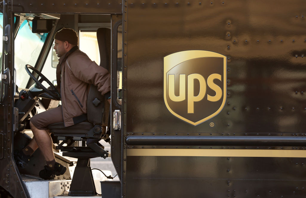 ‘UPS’ faz acordo com sindicado: greve de 340.000 trabalhadores é suspensa