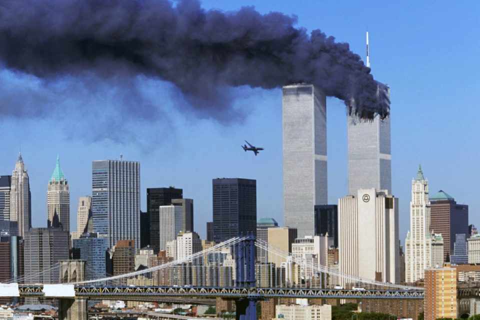 Autoridades homenageiam bombeiros que morreram no World Trade Center