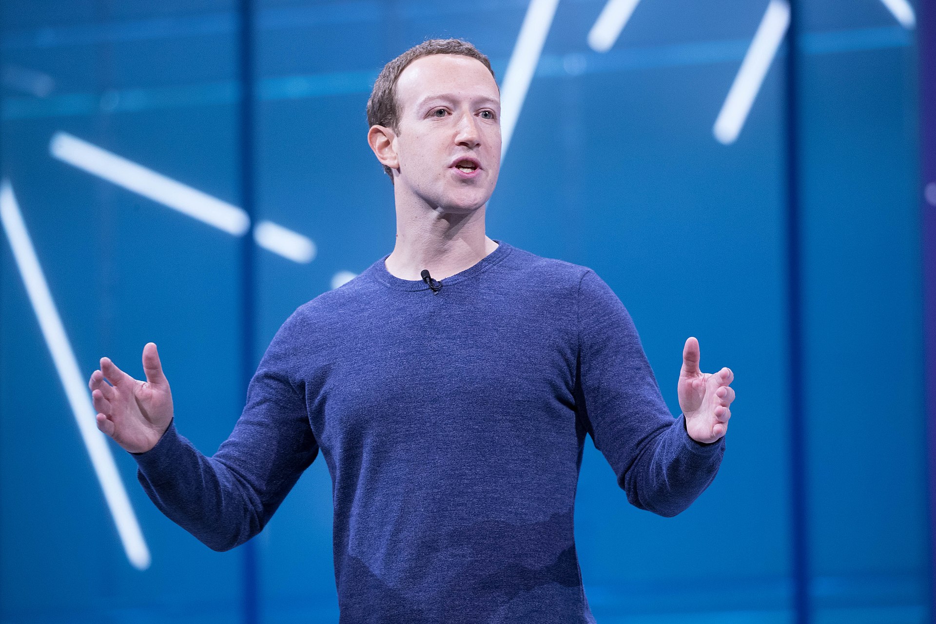 Zuckerberg lança óculos inteligentes com transmissão via Facebook e IA