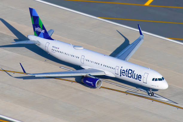 Oito feridos durante turbulência no voo da JetBlue ao se aproximar da Flórida
