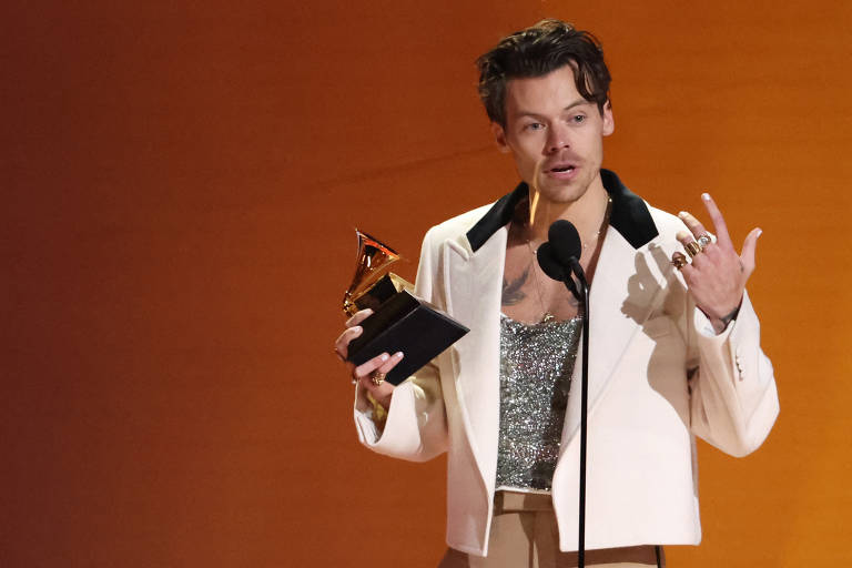 A estrela pop Harry Styles, vencedor do ‘Grammy’, chega ao ‘Madame Tussauds’