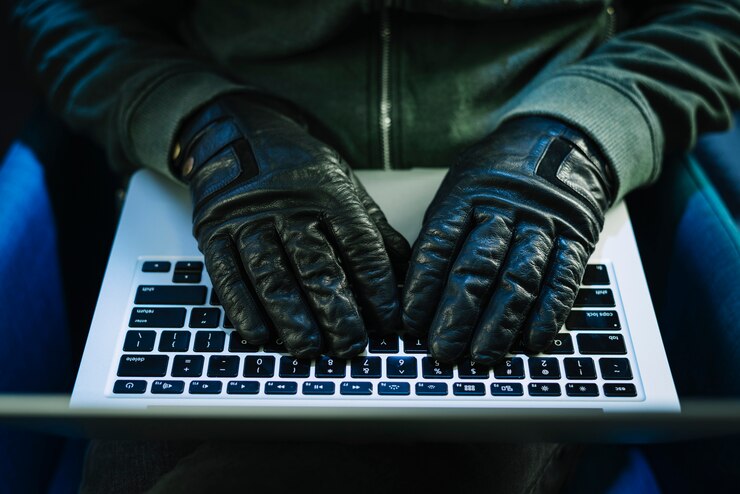 Alerta para aumento de ataques cibernéticos às empresas: o que fazer?  