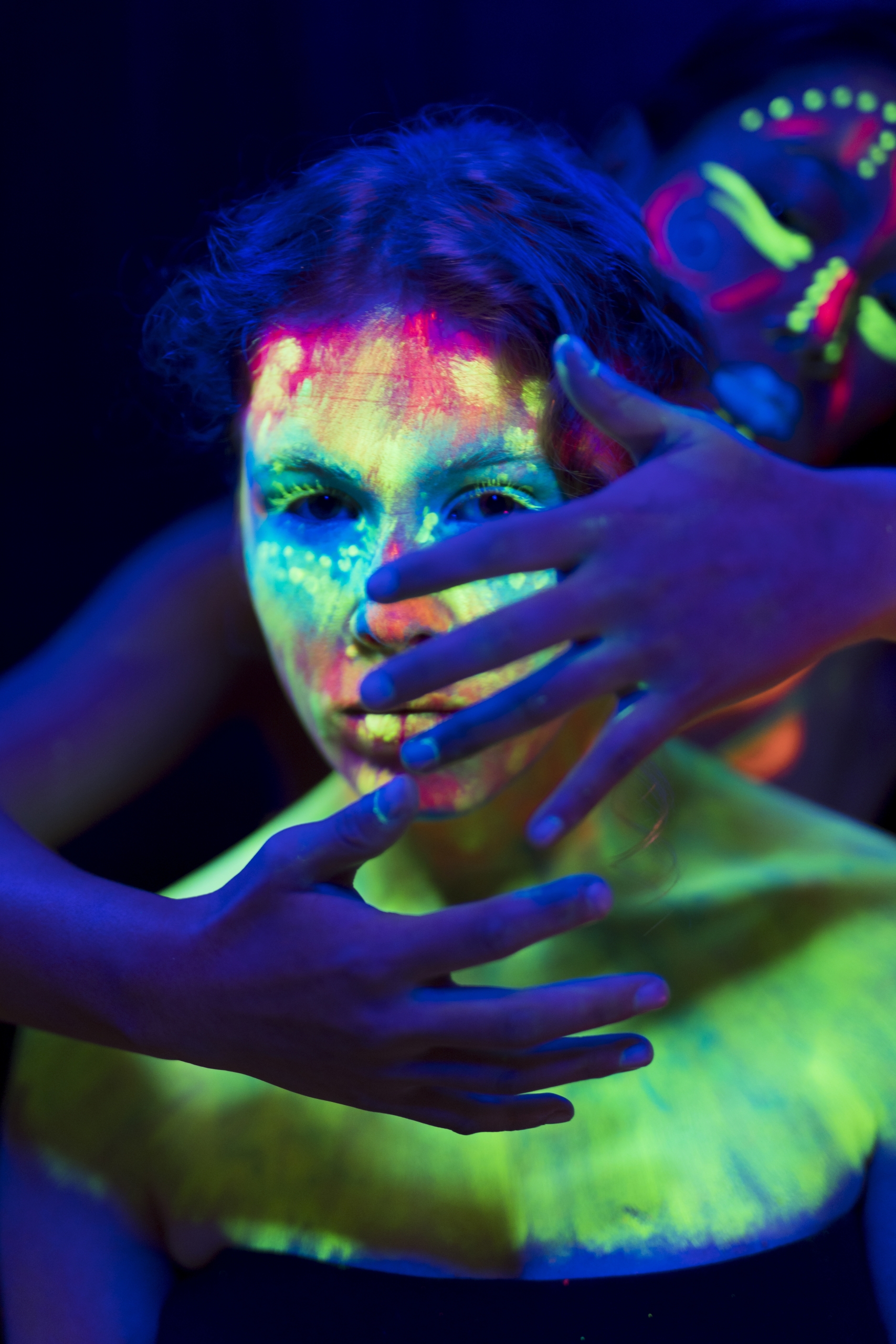 Desfile e artistas performáticos marcam o ‘Come Out With Pride’ em Orlando