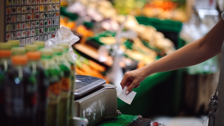 Funcionário da Target de Orlando rouba US$ 100 mil da loja, mas polícia encontra quase o dobro em sua casa