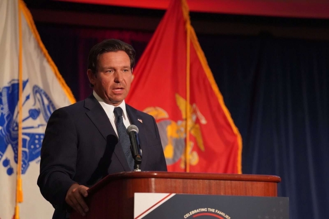 DeSantis propõe área em Miami para biblioteca presidencial de Trump