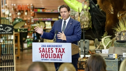 DeSantis anuncia “feriado fiscal” que libera armas e munição do Imposto sobre Vendas