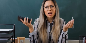 Ensino elogiado, salário ignorado: professores da Flórida vivem paradoxo