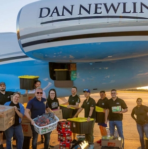Dan Newlin envia aviões com ajuda humanitária à Jamaica após destruição do furacão Melissa