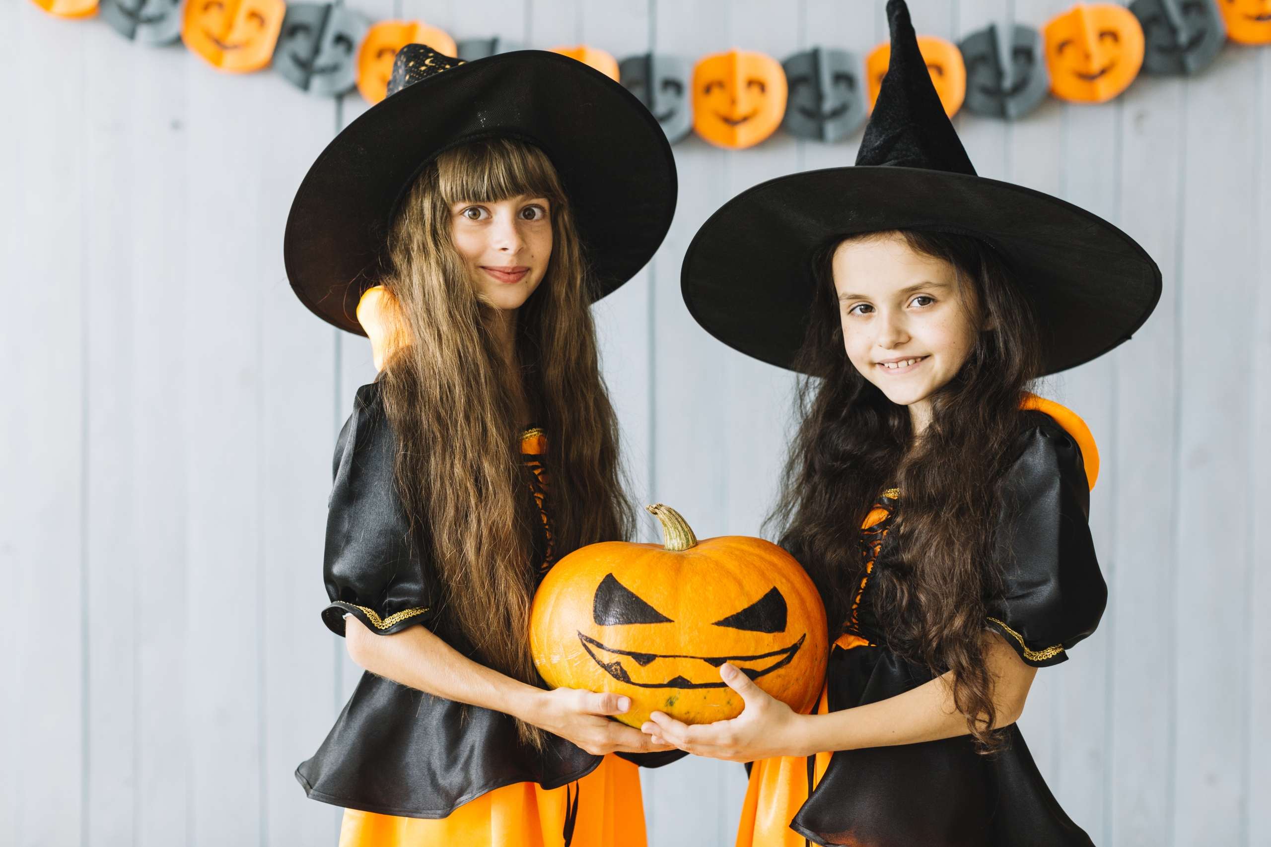 Como manter crianças protegidas e evitar acidentes nas festas de Halloween