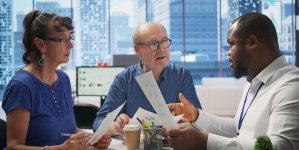 Paralisação federal e seguro saúde: o que brasileiros na Flórida precisam saber