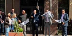 Abertura do Taffer’s Tavern agita Orlando com presença de Jon Taffer e convidados especiais