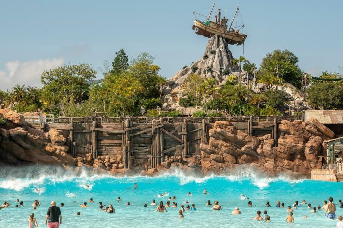 Disney relança passe sazonal para parques aquáticos e anima fãs em Orlando