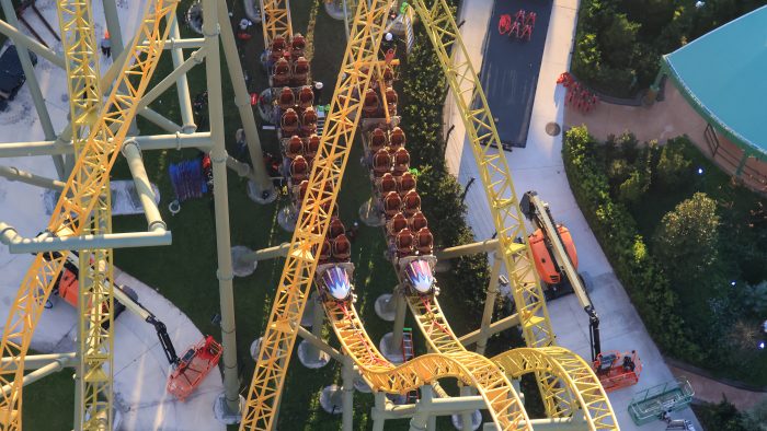 Stardust Racers reabre no Epic Universe poucos dias após parada inesperada nos trilhos