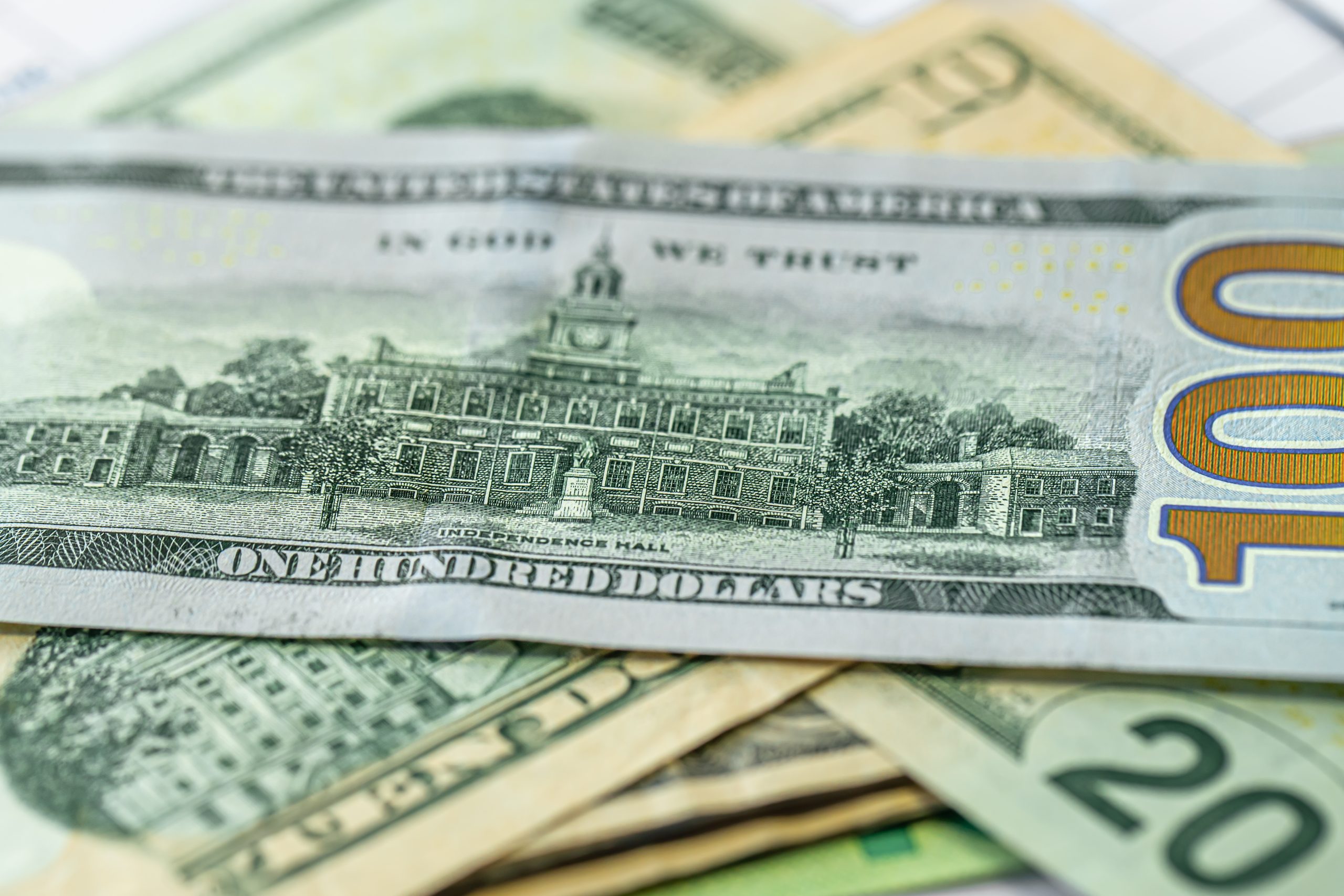 Assinatura de Trump será incluída em notas de dólar e quebra tradição histórica