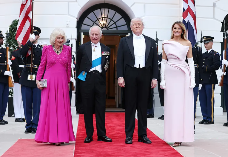 Rei Charles III faz visita histórica aos EUA, discursa no Congresso e homenageia vítimas do 11 de Setembro