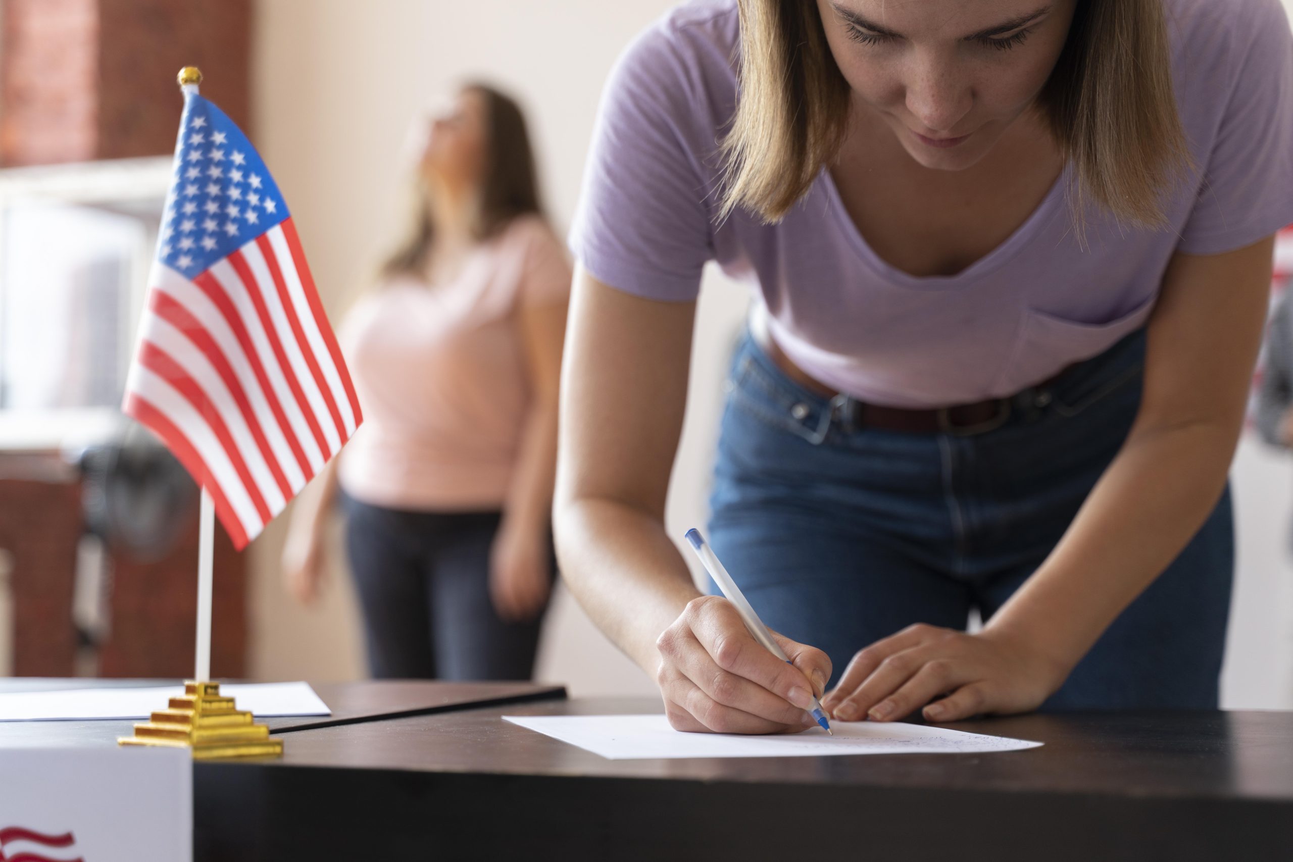 Governo dos EUA amplia processos para retirar cidadania de naturalizados