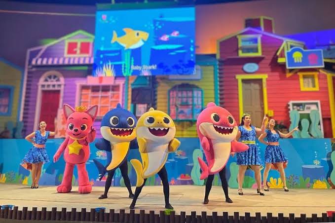 SeaWorld Orlando recebe Baby Shark neste verão com shows e encontros especiais