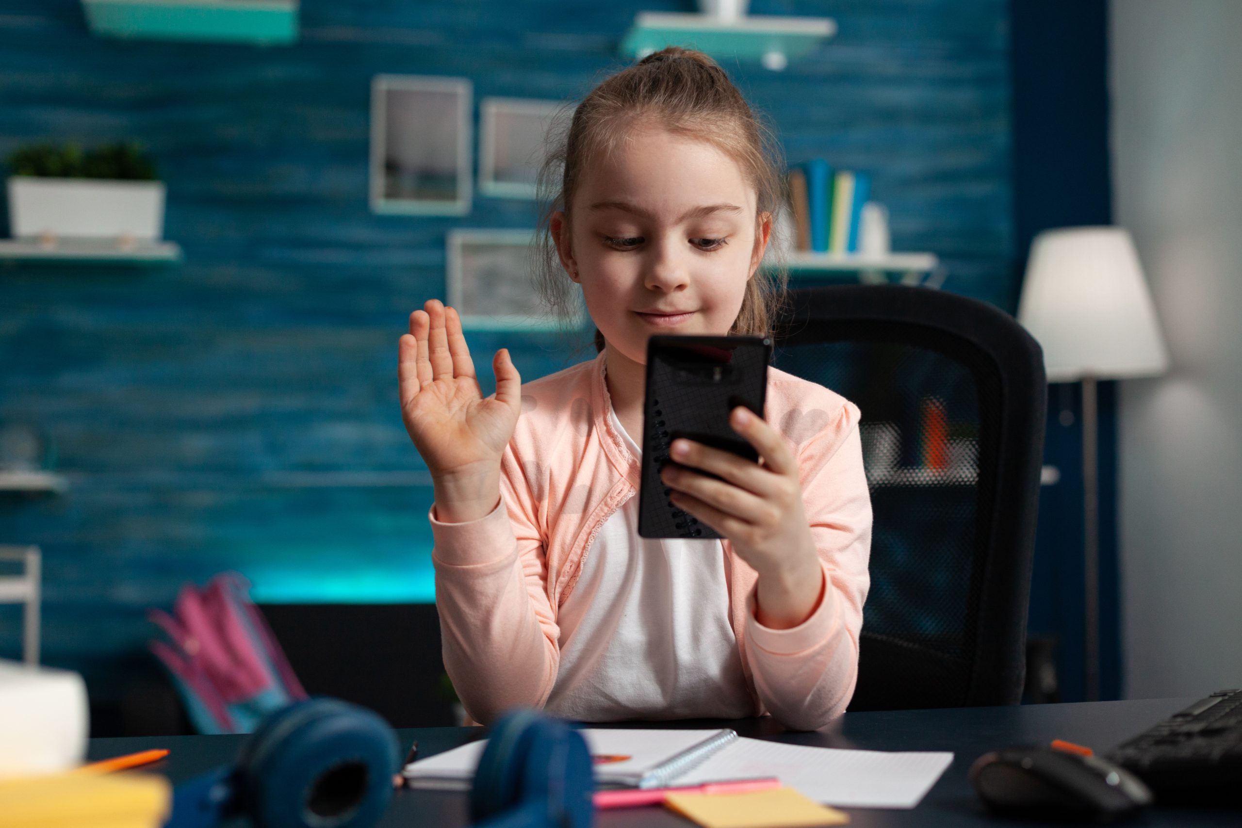 Flórida processa TikTok e acusa plataforma de violar lei estadual de proteção a crianças