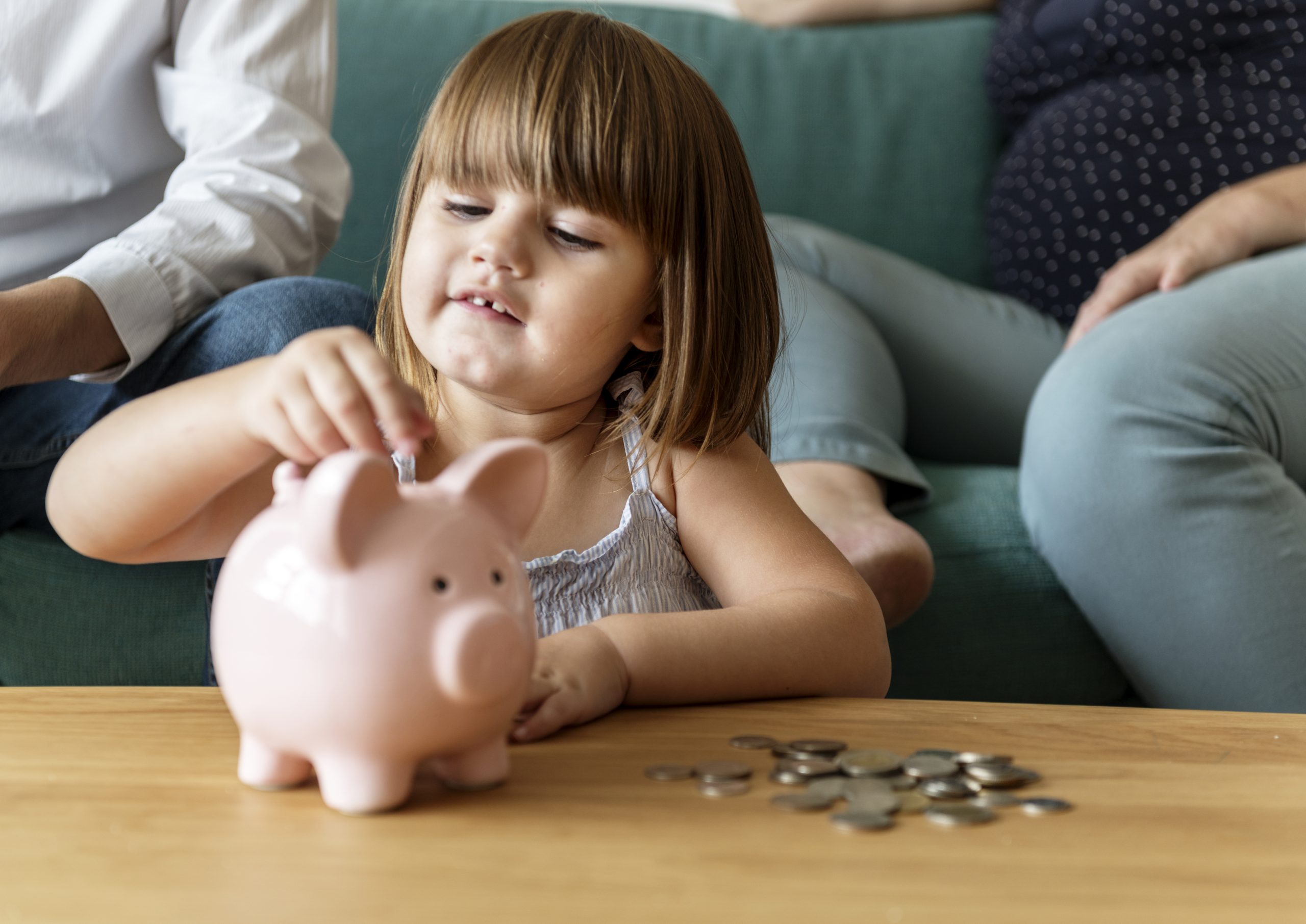 Seu filho pode ganhar $1.000 do governo americano; veja quem tem direito e como abrir a conta