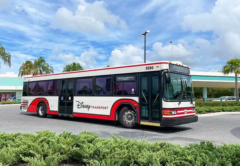 Nova regra da Disney exige reserva para embarcar em ônibus e barcos rumo aos resorts