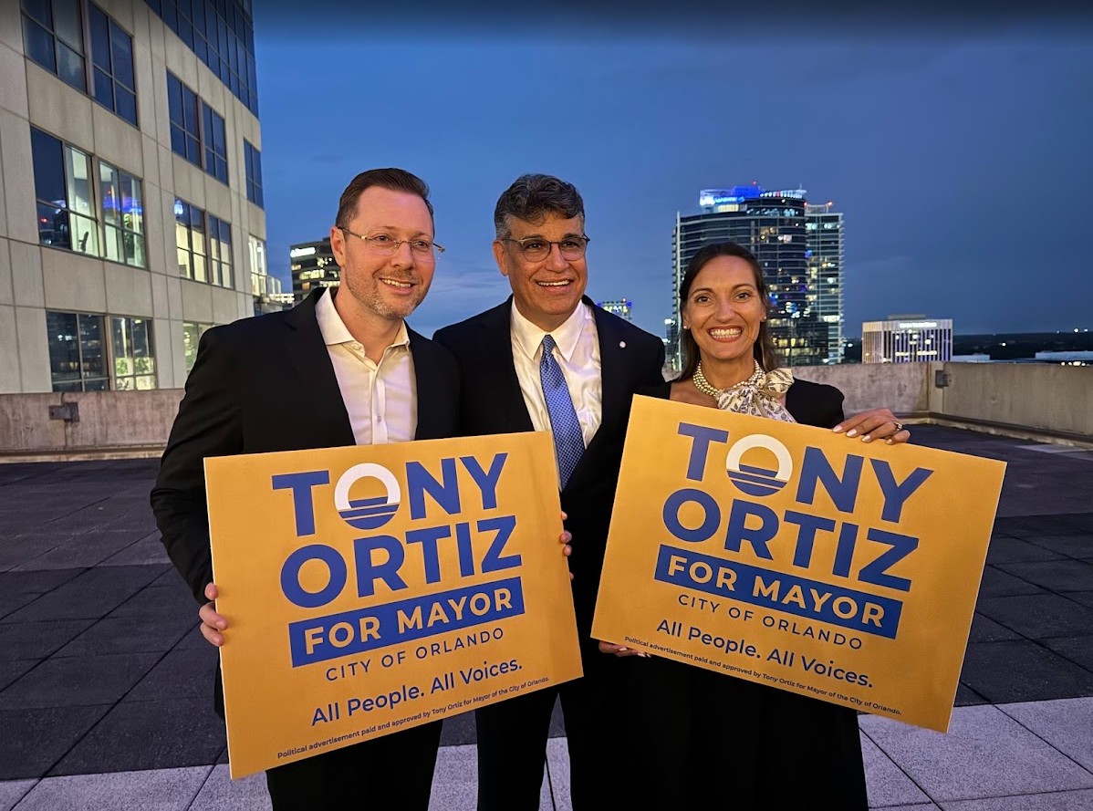 aTony Ortiz lança candidatura à Prefeitura de Orlando para as eleições de 2027
