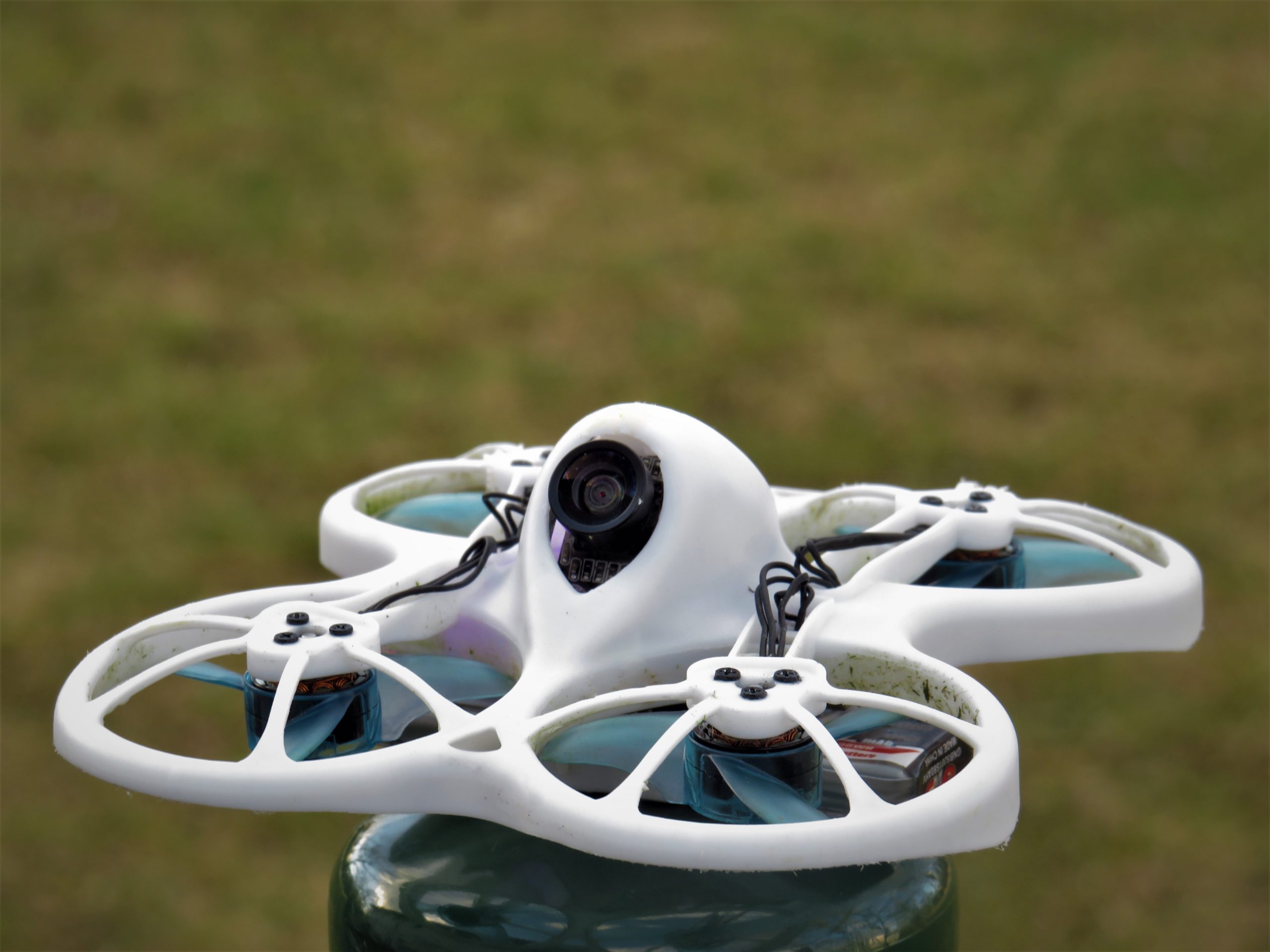Drones com spray de pimenta chegam às escolas dos EUA e dividem opinião de pais