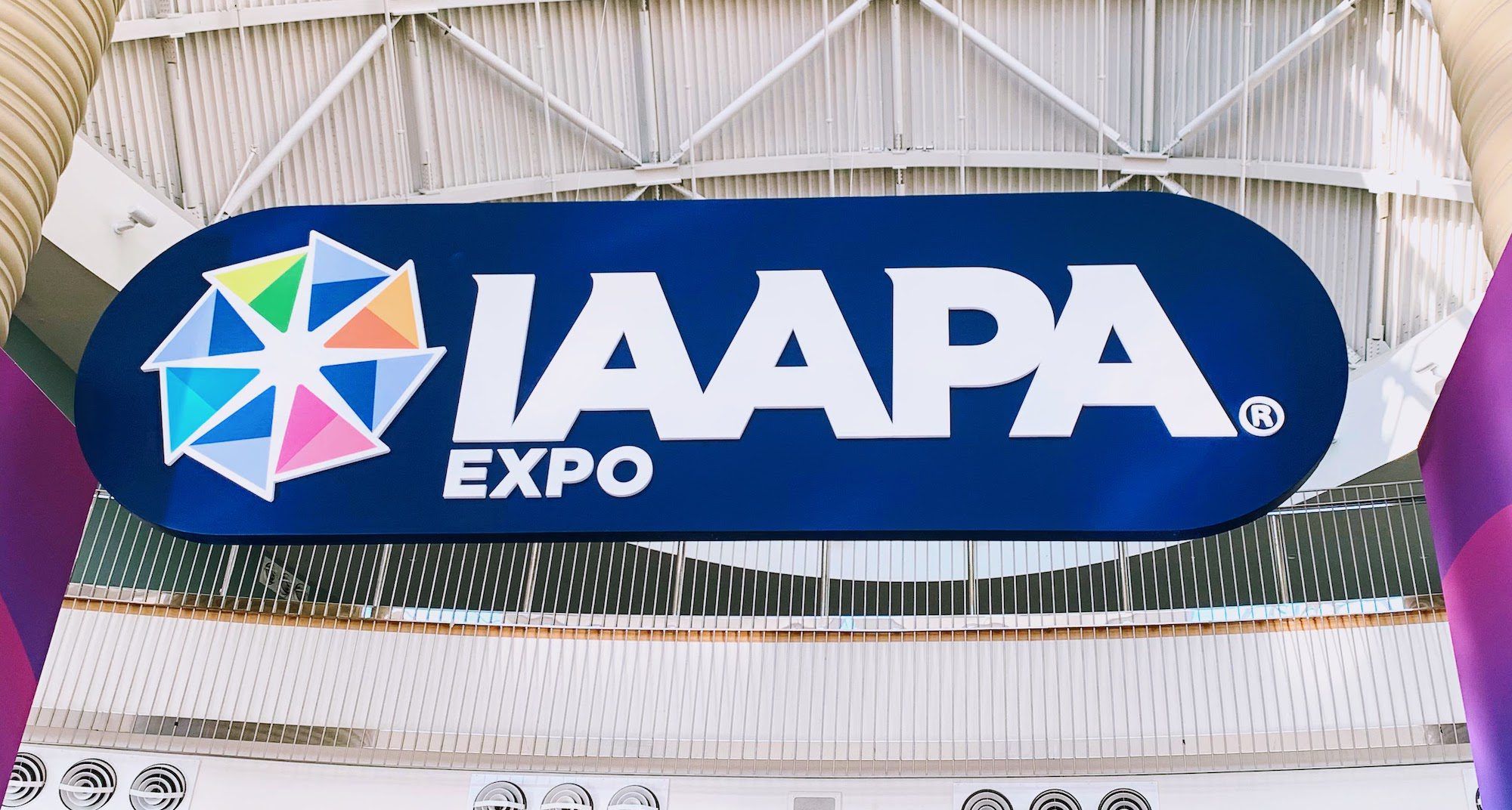 Montanhas-russas, robôs e novas tecnologias invadem Orlando na maior IAAPA da história